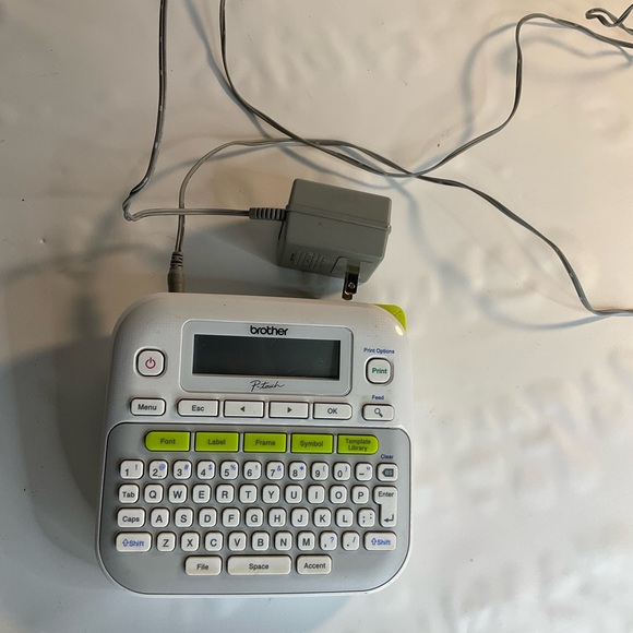 Brother P-Touch PT-D210 Handheld Label Maker Tested Works not original cord - Picture 2 of 2